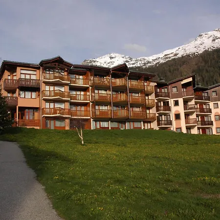 Apartment 5 Pers. Avec Balcon, Proche Pistes Et Commerces A Val Cenis Le - Fr-1-508-257 Lanslevillard